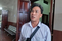 Chuyên viên UBND TPHCM thua kiện