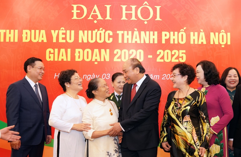 Thủ tướng: Khen thưởng phải đúng, trúng, kịp thời, tránh khen tràn lan! - 5 Thủ tướng: Khen thưởng phải đúng, trúng, kịp thời, tránh khen tràn lan! - 5