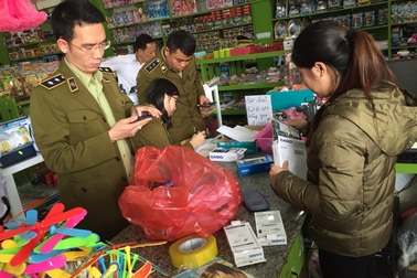 Kiểm tra phát hiện hàng loạt điểm bán máy tính Casio “nhái”