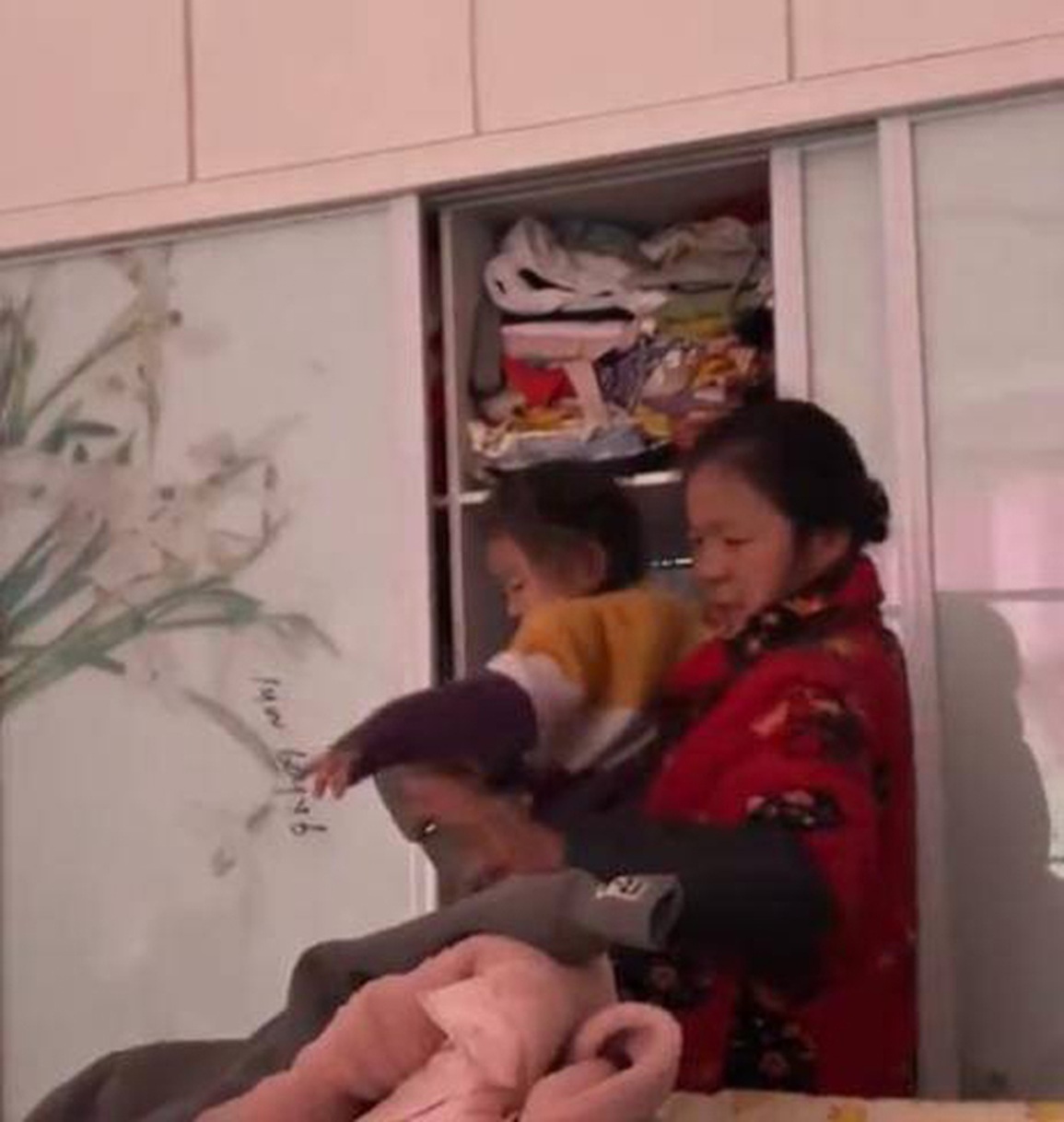 Trời lạnh, con dâu ngủ say giấc, mẹ chồng làm một việc cảm động - 4 Trời lạnh, con dâu ngủ say giấc, mẹ chồng làm một việc cảm động - 4