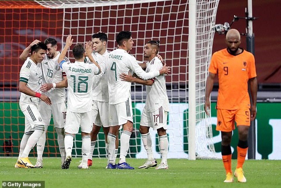 C.Ronaldo nhạt nhòa, Tây Ban Nha bất phân thắng bại với Bồ Đào Nha - 13 C.Ronaldo nhạt nhòa, Tây Ban Nha bất phân thắng bại với Bồ Đào Nha - 13