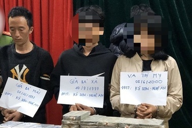 Kẻ bị cáo buộc vận chuyển 55 bánh heroin tự tử trước ngày xét xử