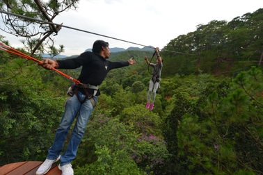 Cấp phép cho 10 đơn vụ kinh doanh du lịch mạo hiểm