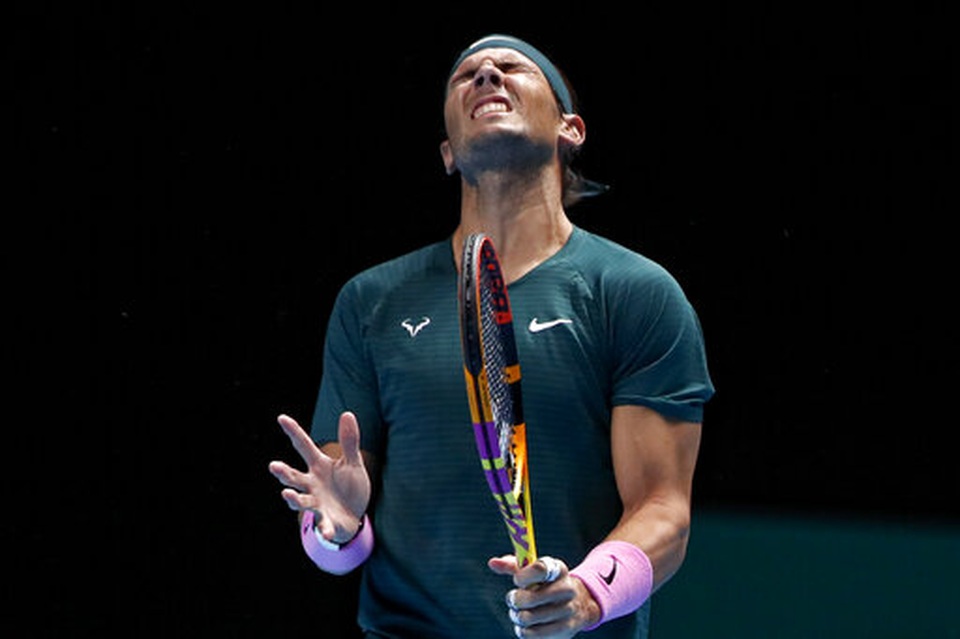 ATP Finals: Đánh bại Tsitsipas, Nadal vào bán kết - 3 ATP Finals: Đánh bại Tsitsipas, Nadal vào bán kết - 3