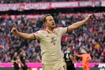 Harry Kane đi vào lịch sử Bundesliga sau chiến thắng của Bayern Munich