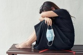 Căn bệnh làm cô gái liên tục đau ngực, "cảm giác sắp chết" vì tưởng đột quỵ