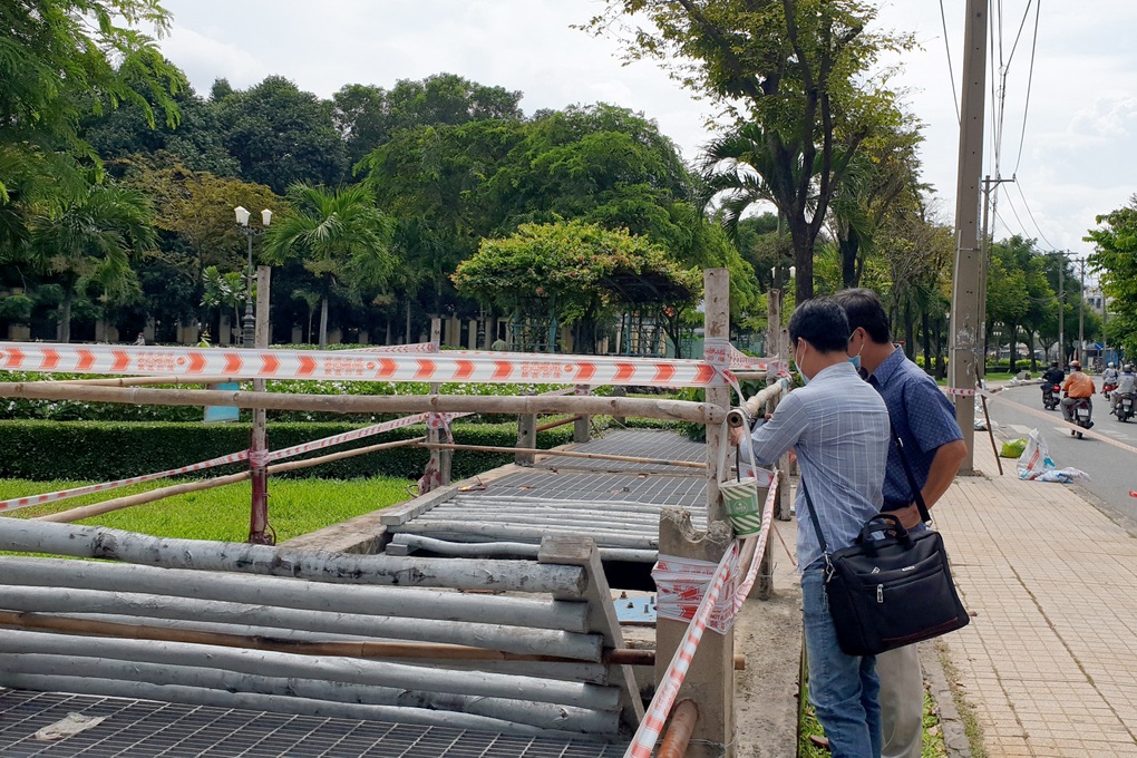 Thi thể người phụ nữ trong cống thoát nước ở TPHCM - 1 Thi thể người phụ nữ trong cống thoát nước ở TPHCM - 1