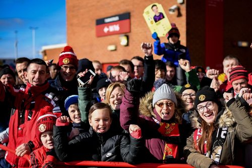 Những khoảnh khắc Fernandes tỏa sáng giúp Man Utd phục hận Watford - 1 Những khoảnh khắc Fernandes tỏa sáng giúp Man Utd phục hận Watford - 1