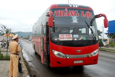 Phê bình Chủ tịch quận huyện vắng mặt trong cuộc họp ATGT