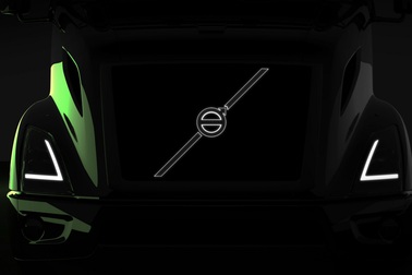 Volvo quyết "hạ gục" Tesla bằng VNR Semi