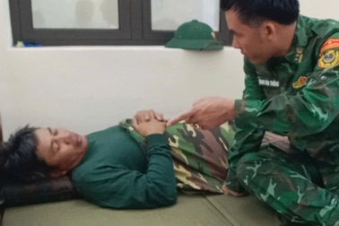 Vụ chìm tàu chở hàng nghìn tấn than: 11 người đều mặc áo phao