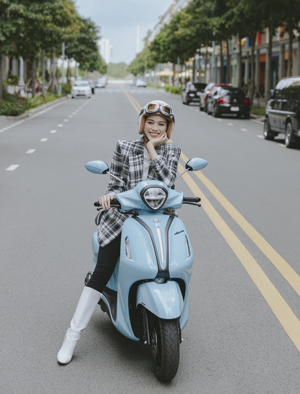 Hoa hậu Đỗ Thị Hà xuất hiện cá tính bên Yamaha Grande hoàn toàn mới - 4 Hoa hậu Đỗ Thị Hà xuất hiện cá tính bên Yamaha Grande hoàn toàn mới - 4
