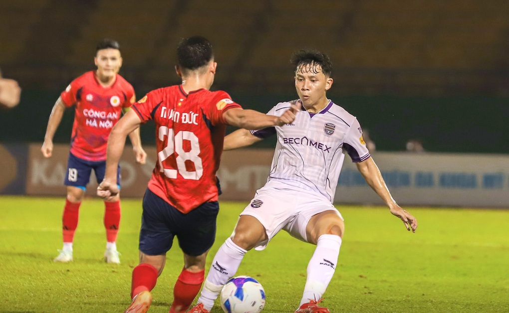 Tiến Linh ngồi dự bị, Bình Dương thua ngược CLB Công an Hà Nội - 1 Tiến Linh ngồi dự bị, Bình Dương thua ngược CLB Công an Hà Nội - 1