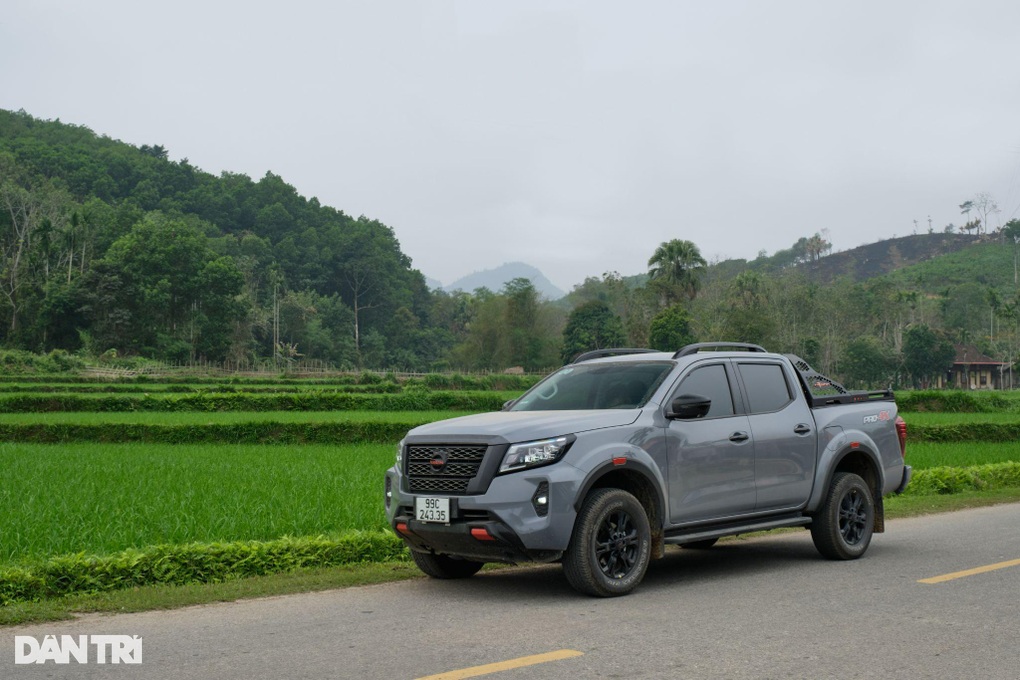 Trải nghiệm Nissan Navara sau gần 500km: Lái khá nhưng còn điểm trừ - 10 Trải nghiệm Nissan Navara sau gần 500km: Lái khá nhưng còn điểm trừ - 10