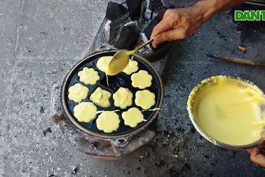 Bánh thuẫn xứ Quảng tất bật vào vụ Tết