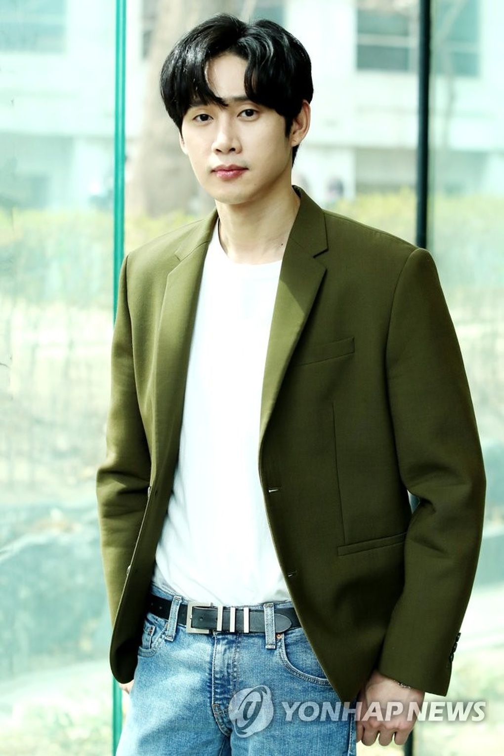 Ác nam của The Glory xuất thân giàu có, dính tin đồn hẹn hò Song Hye Kyo - 3 Ác nam của The Glory xuất thân giàu có, dính tin đồn hẹn hò Song Hye Kyo - 3