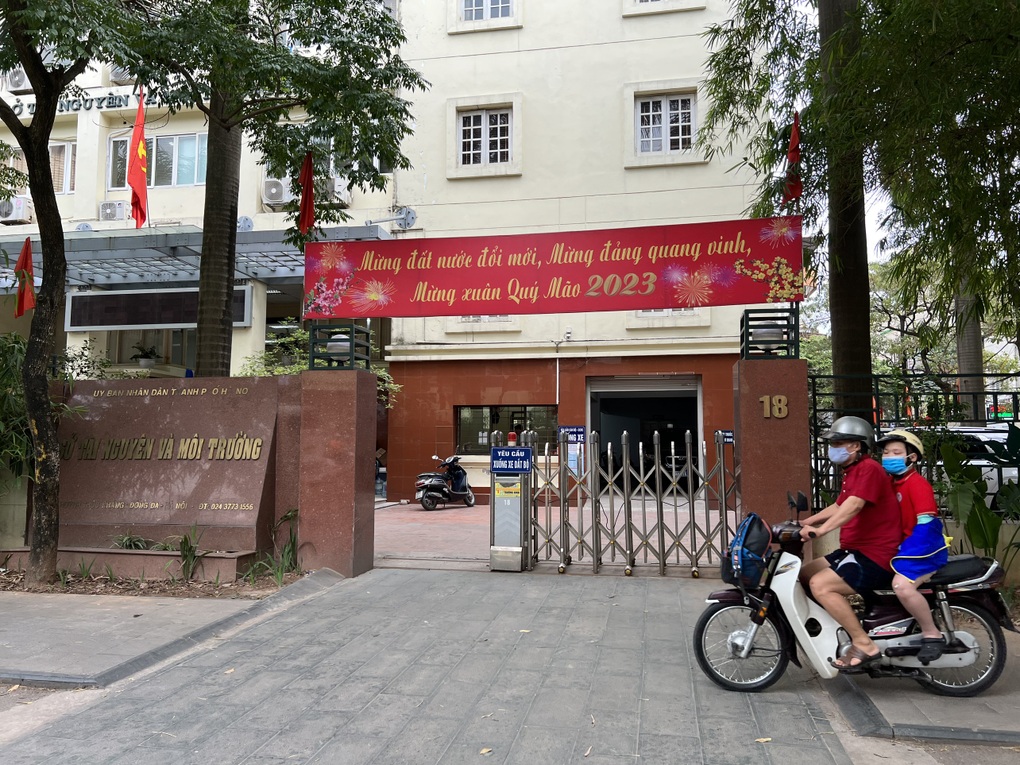 Hà Nội: Người ký công văn dừng tách thửa đất có bị kỷ luật? - 2 Hà Nội: Người ký công văn dừng tách thửa đất có bị kỷ luật? - 2