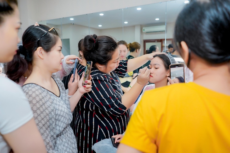 Master Thien Kim: Người mang cơ hội thay đổi cuộc sống cho hàng ngàn học viên - 3 Master Thien Kim: Người mang cơ hội thay đổi cuộc sống cho hàng ngàn học viên - 3