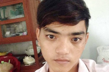 Phê ma túy, đốt sạp bán đồ trong chợ