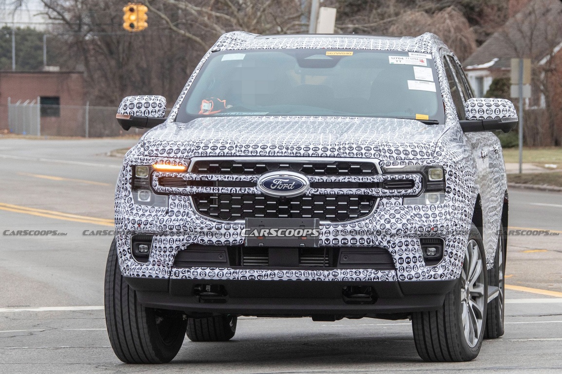 Ford Everest 2022 lộ diện trên đường thử - 3 Ford Everest 2022 lộ diện trên đường thử - 3