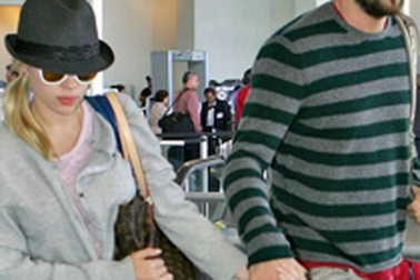 Scarlett Johansson công khai tình yêu mới