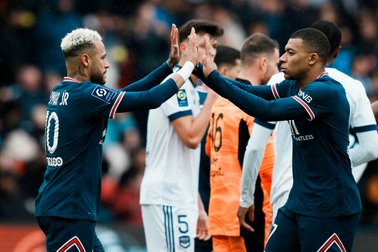 PSG 3-0 Bordeaux: Messi, Neymar và Mbappe tìm lại niềm vui ở Ligue 1