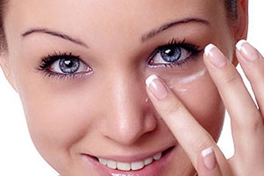 Làm đẹp mắt theo từng độ tuổi