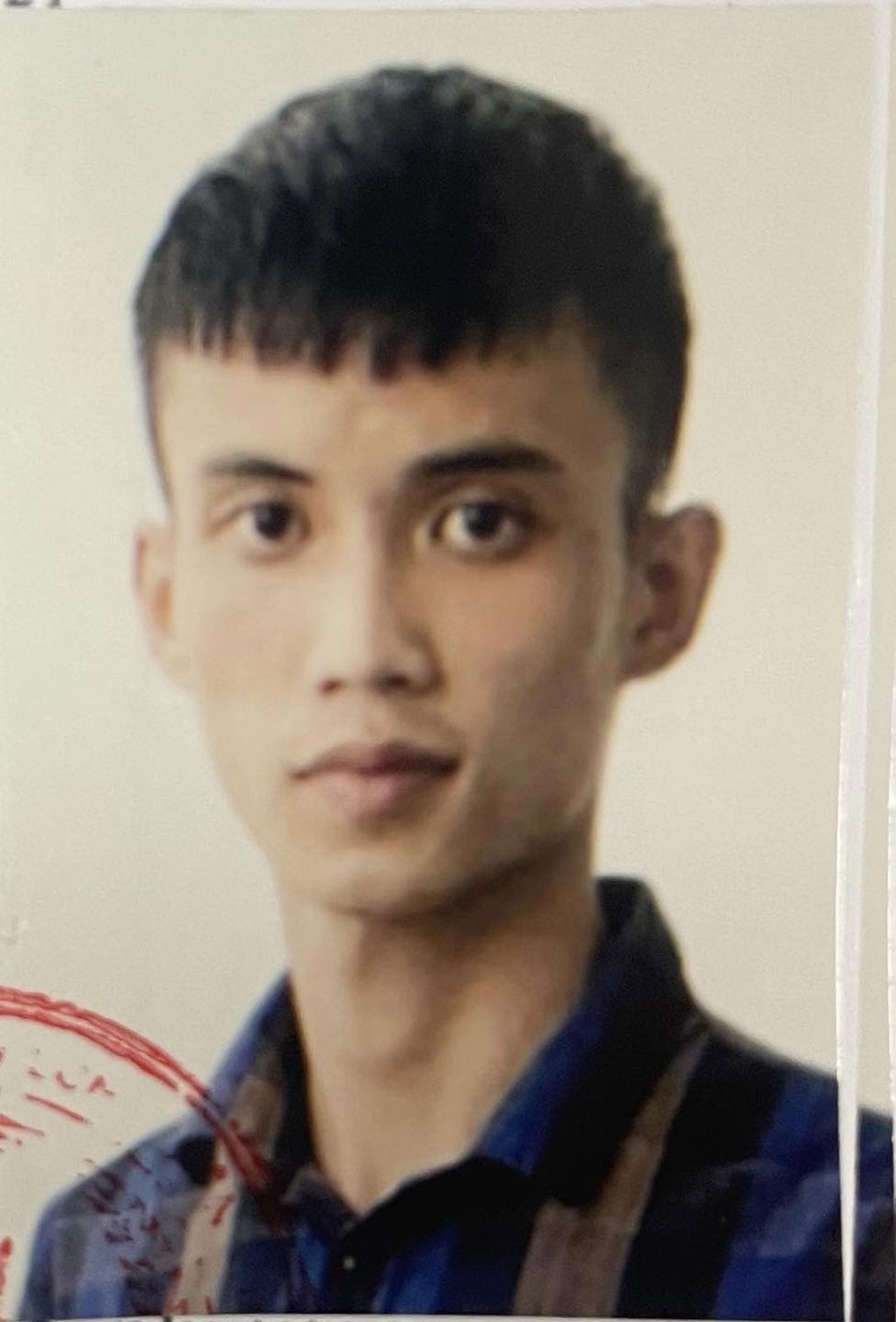 Thanh niên trộm SIM của sếp để lấy tiền trong tài khoản - 1 Thanh niên trộm SIM của sếp để lấy tiền trong tài khoản - 1