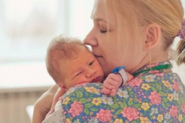 Giới siêu giàu Mỹ "điên cuồng" vung tiền để tìm vú em cho trẻ