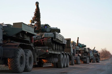 Giữa căng thẳng với Nga, Ukraine điều xe tăng án ngữ Biển Azov