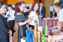 Dầu gội dược liệu Nguyên Xuân tham gia hội thảo khoa học về tóc và da đầu