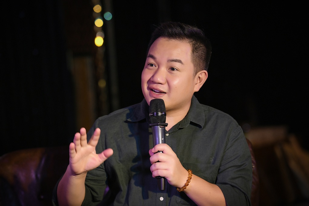 Chế Linh: Bao năm nay người ta cứ bảo tôi nhiều vợ - 3 Chế Linh: Bao năm nay người ta cứ bảo tôi nhiều vợ - 3