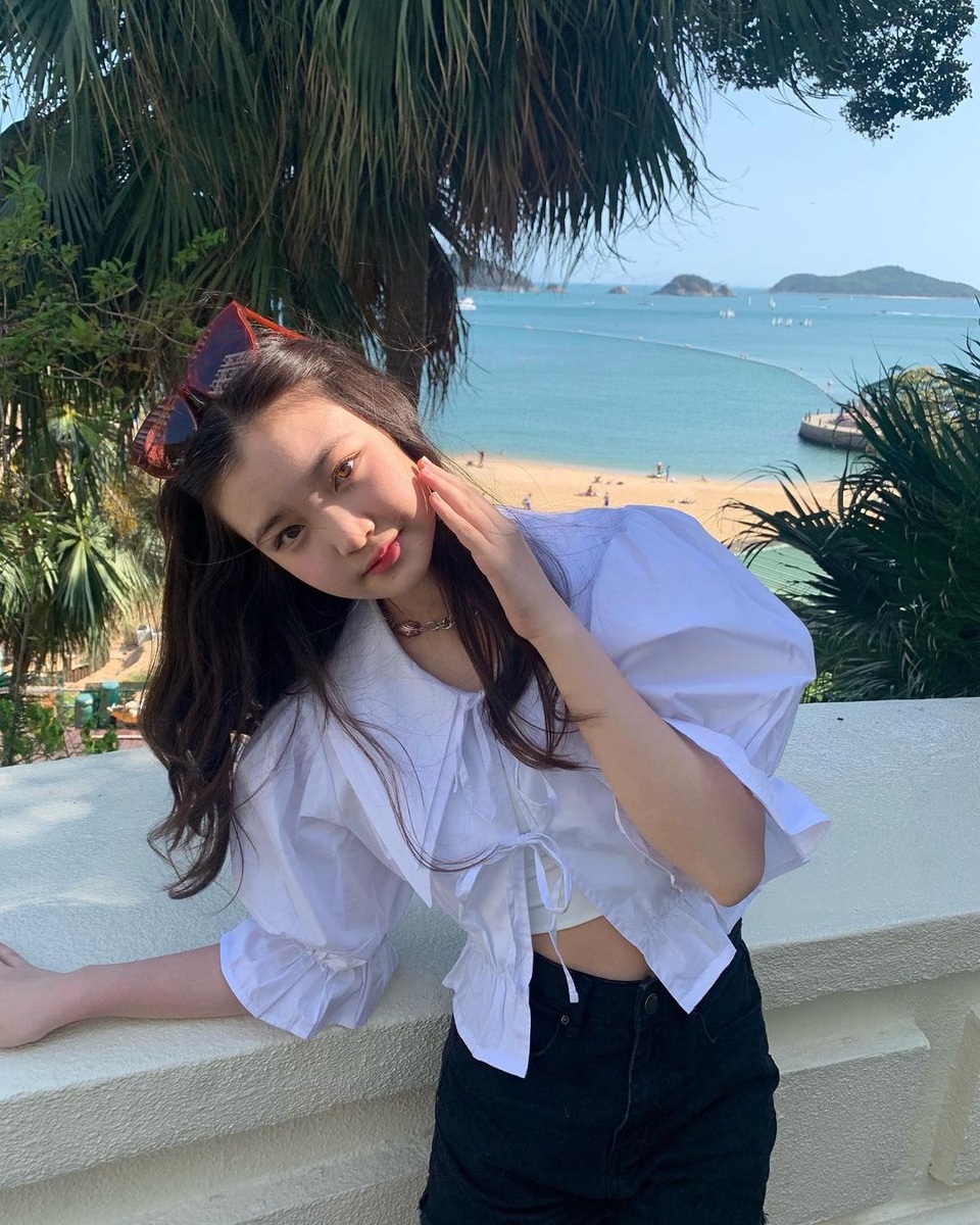 Cô gái xinh đẹp được so với công chúa Jennie nhóm nhạc Blackpink - 16 Cô gái xinh đẹp được so với công chúa Jennie nhóm nhạc Blackpink - 16