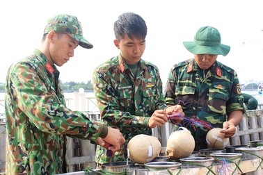 Cần Thơ: Hoàn tất công đoạn cuối cho màn bắn pháo hoa đêm Giao thừa