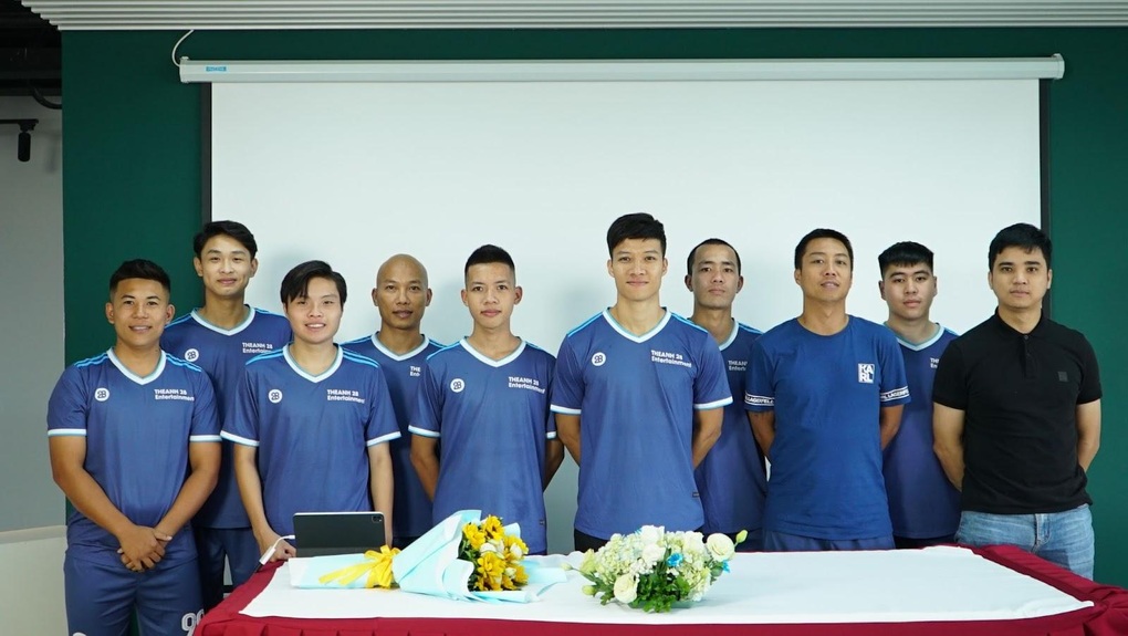 Cán Cris gia nhập đội bóng Theanh28 FC - 2 Cán Cris gia nhập đội bóng Theanh28 FC - 2