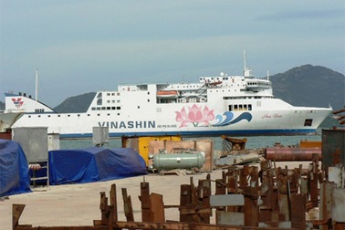 Tàu Hoa Sen đã rời cảng đi Trung Quốc