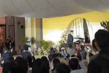 Bình An "cưỡi" motor vào lễ cưới, đắm đuối hôn Phương Nga