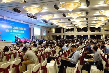 Sacombank chấm dứt hợp đồng lao động một phó tổng giám đốc