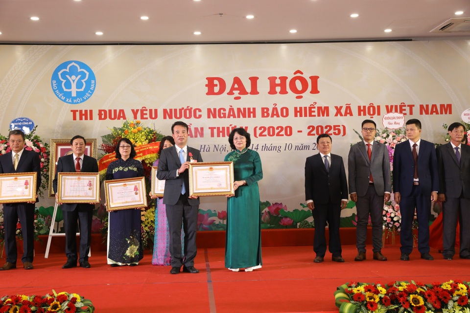 Gần 90% dân số tham gia BHYT - 3 Gần 90% dân số tham gia BHYT - 3
