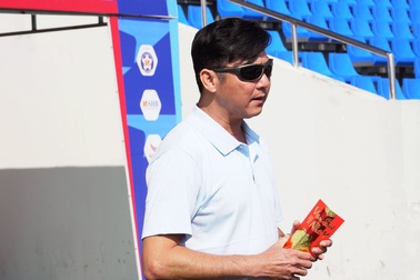 Các đội bóng V-League xông đất, phát lộc khai xuân