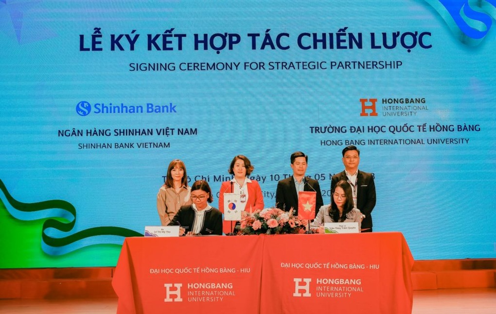 HIU công bố học phí nhập học năm 2023 cho tân sinh viên - 3 HIU công bố học phí nhập học năm 2023 cho tân sinh viên - 3