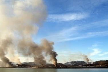 Hàn Quốc diễn tập bắn đạn thật trên đảo bị nã pháo