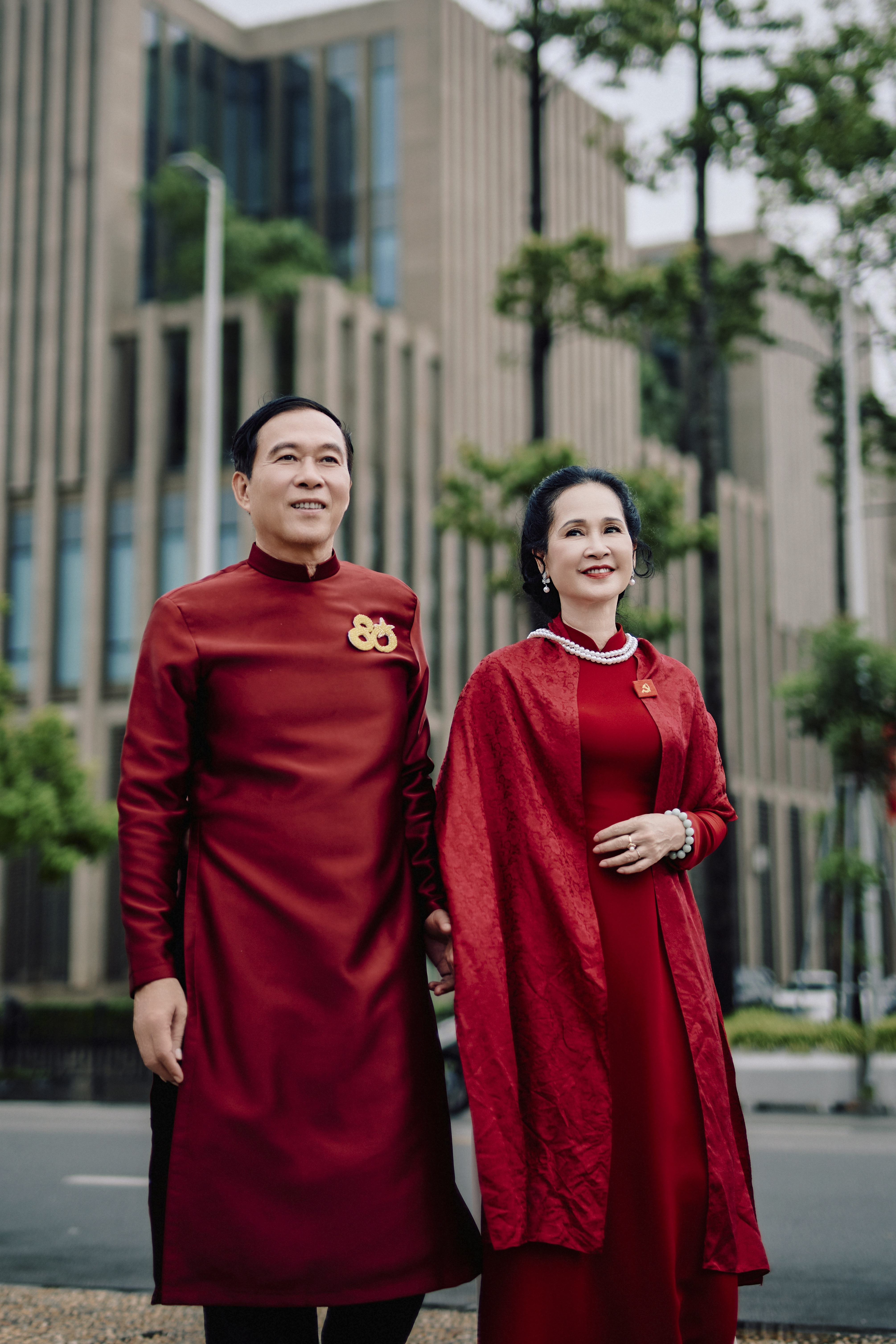 NSND Lan Hương xúc động tái hiện ảnh cưới: Anh Kỷ tự tay bó hoa cho tôi - 11 NSND Lan Hương xúc động tái hiện ảnh cưới: Anh Kỷ tự tay bó hoa cho tôi - 11