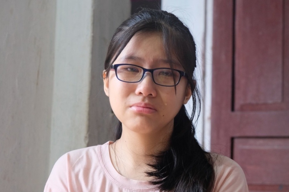 Nữ sinh mồ côi học cực giỏi và nỗi đau mất mẹ khi chưa tìm ra kẻ thủ ác - 1 Nữ sinh mồ côi học cực giỏi và nỗi đau mất mẹ khi chưa tìm ra kẻ thủ ác - 1