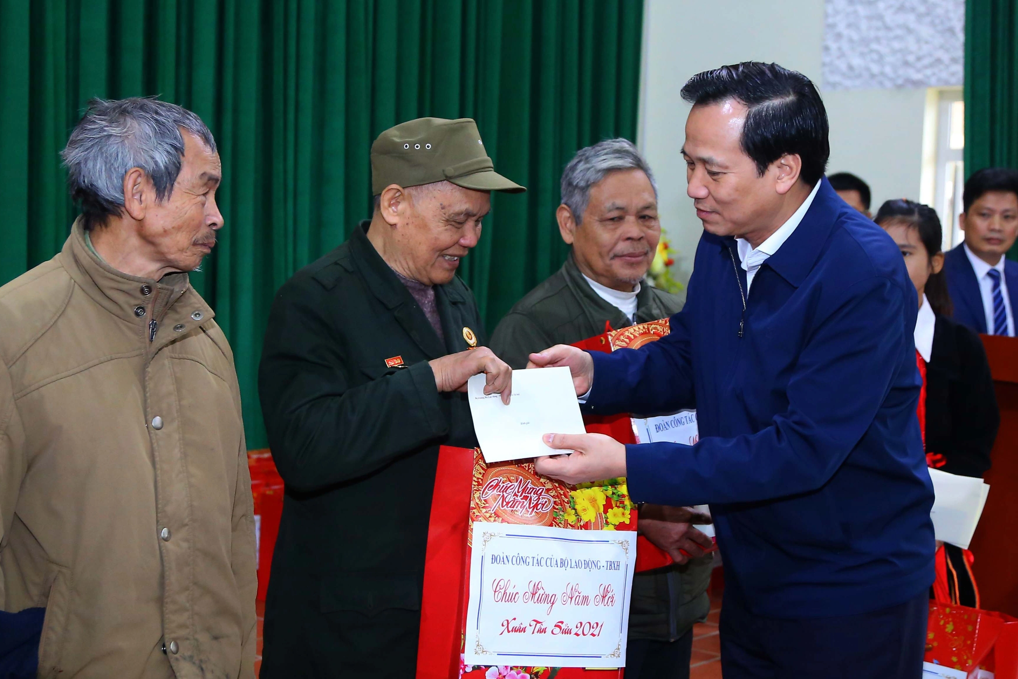 dao ngoc dung.jpg dao ngoc dung.jpg