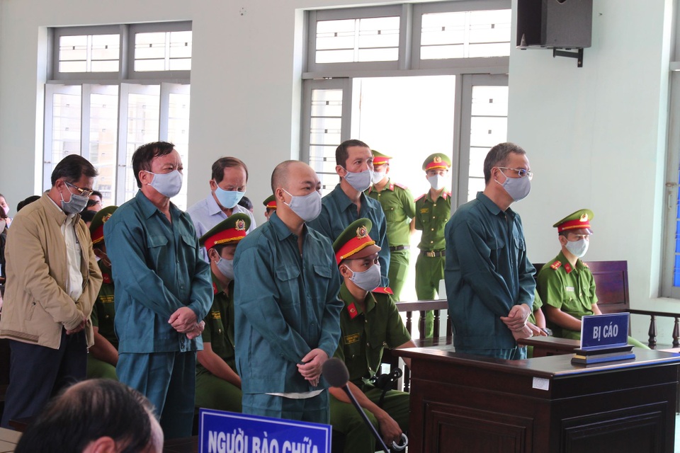 Nguyên Chủ tịch và Phó Chủ tịch TP Phan Thiết lãnh án vì đất đai - 1 Nguyên Chủ tịch và Phó Chủ tịch TP Phan Thiết lãnh án vì đất đai - 1