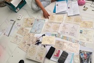 Bắt 5 nghi can trong đường dây làm giả giấy tờ quy mô lớn ở Bình Dương