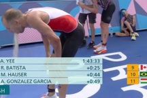 Nghi vấn VĐV nôn mửa 10 lần vì bơi qua sông Seine quá bẩn