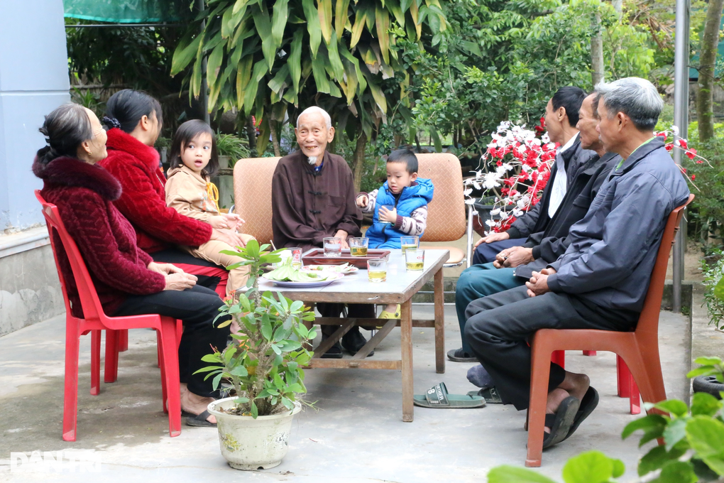 Trồng loại cây tiến vua, nông dân mỏi tay hái lá đếm tiền dịp Tết - 5 Trồng loại cây tiến vua, nông dân mỏi tay hái lá đếm tiền dịp Tết - 5