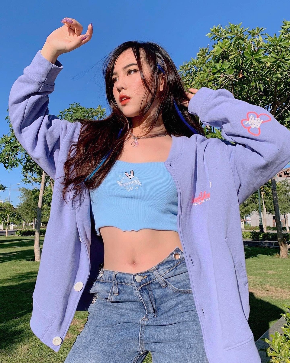 Nữ sinh ĐH Văn Lang xinh xắn, có đường nét hao hao ca sĩ Min - 8 Nữ sinh ĐH Văn Lang xinh xắn, có đường nét hao hao ca sĩ Min - 8